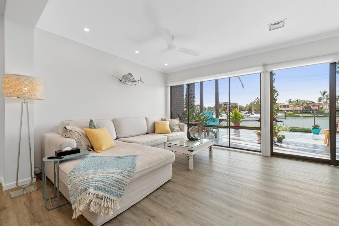 Photo of Livingroom in Patterson Lakes
