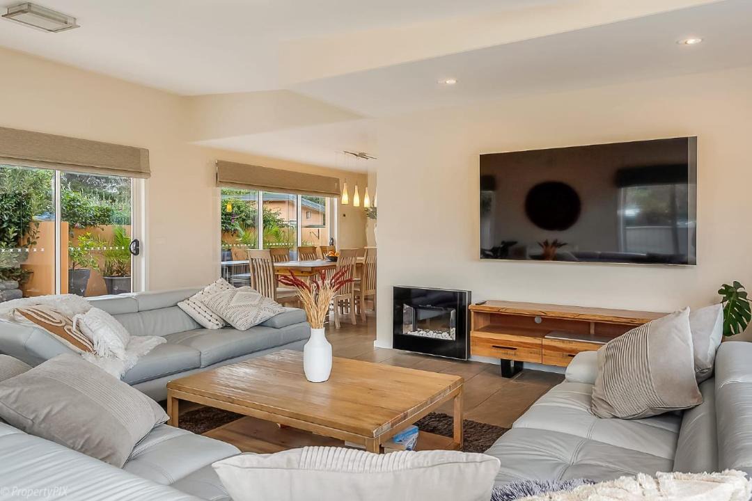 Photo of Livingroom in Connellys Marsh