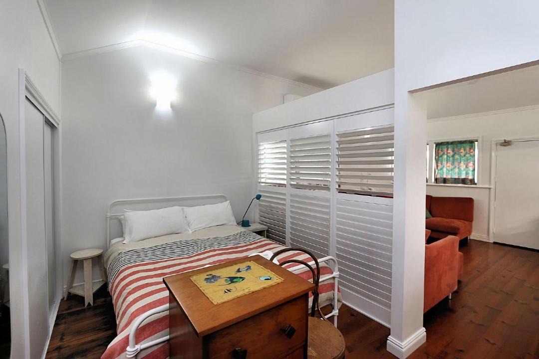 Photo of Bedroom in Elliott Heads