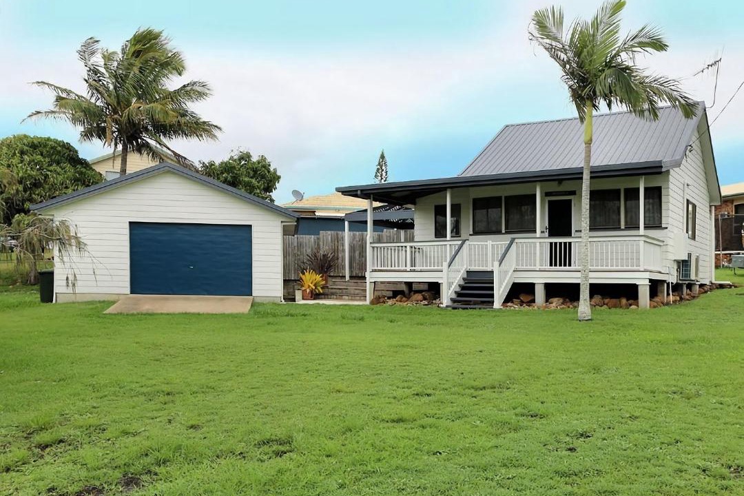 Photo of Buildings in Elliott Heads