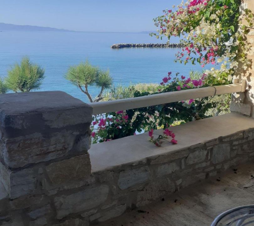 Photo of Patio Balcony in Drios