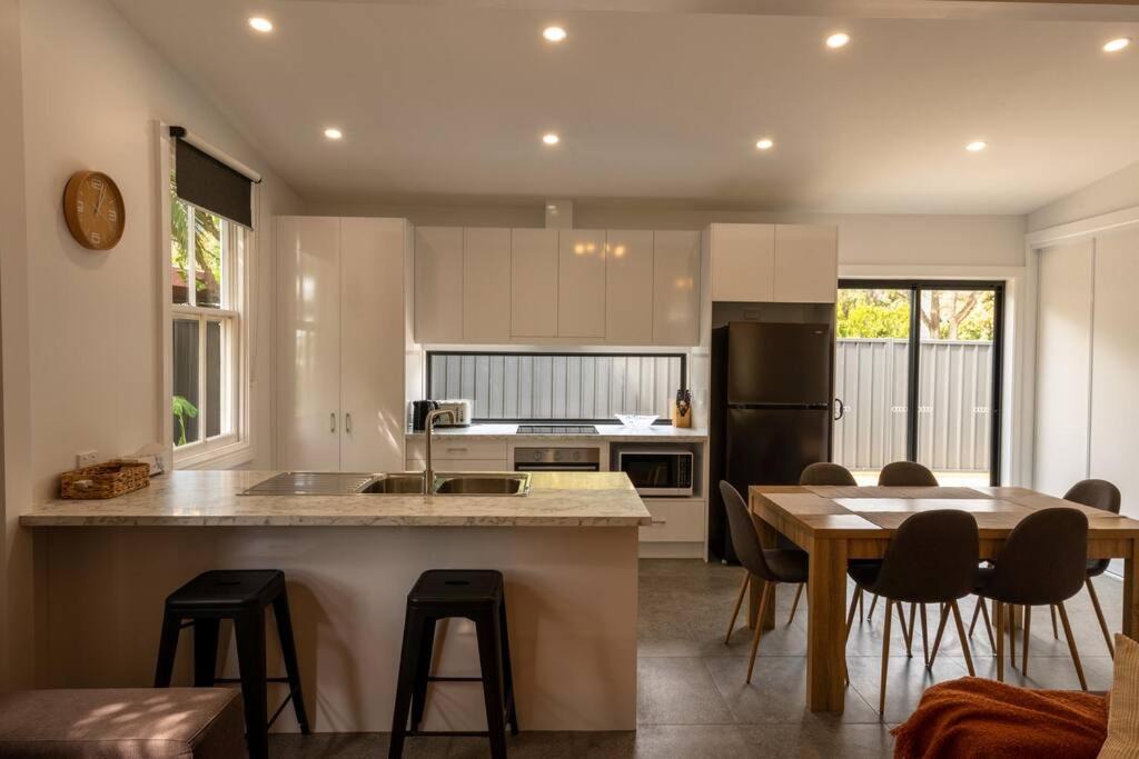 Photo of Livingroom in East Bendigo