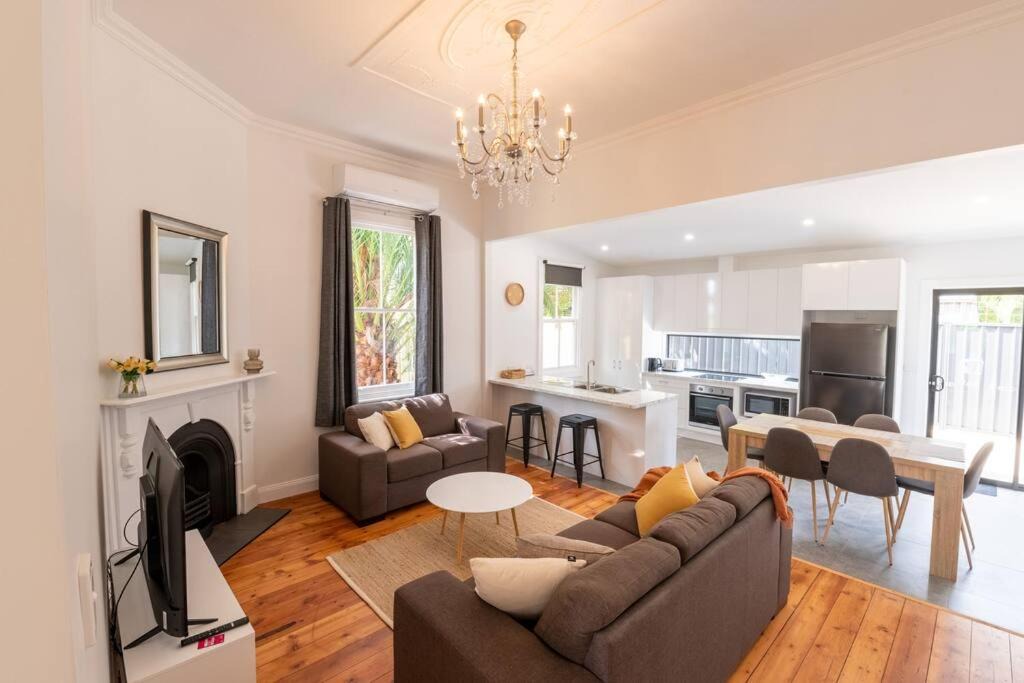 Photo of Livingroom in East Bendigo