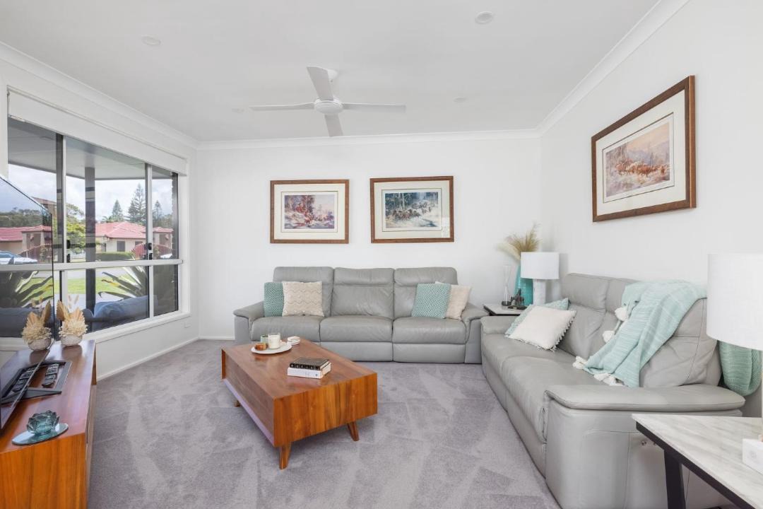 Photo of Livingroom in Fingal Bay