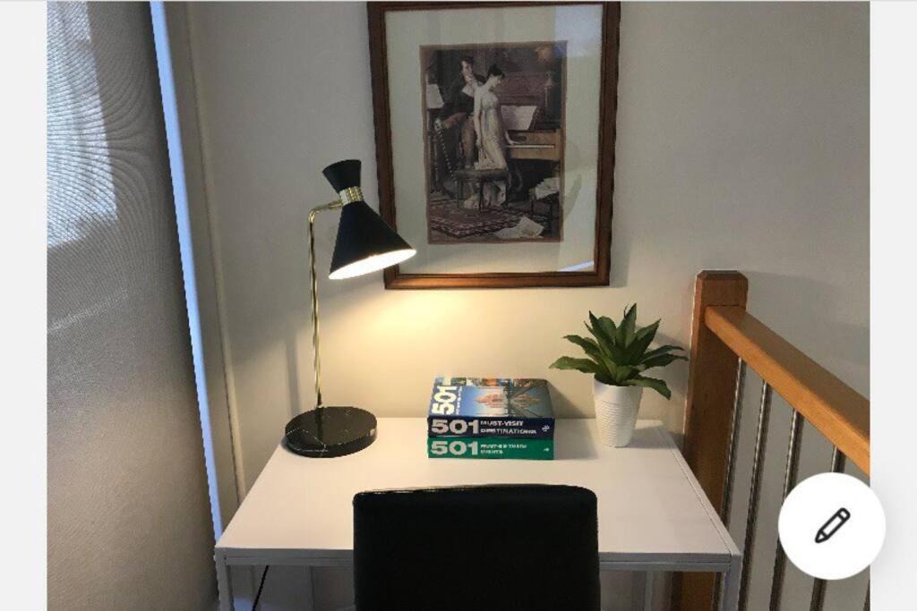 Photo of Livingroom in Glenroy