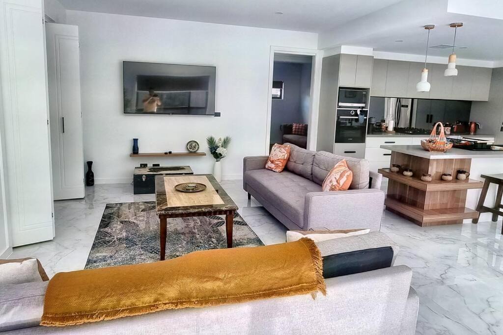 Photo of Livingroom in Throsby