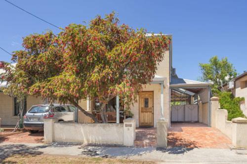 Photo of Others in Fremantle