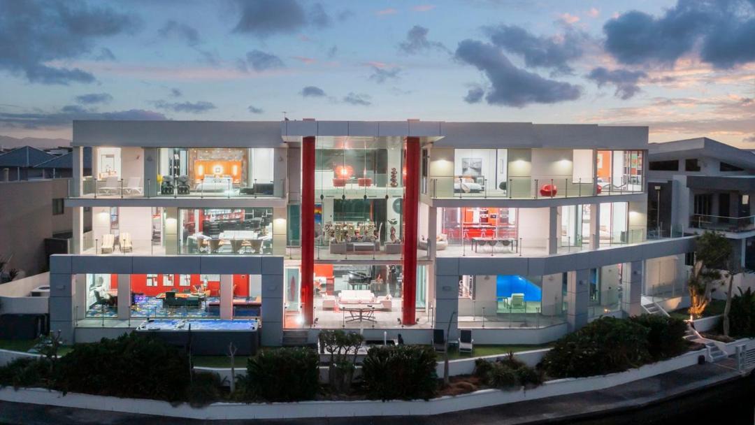 Photo of Buildings in Paradise Point