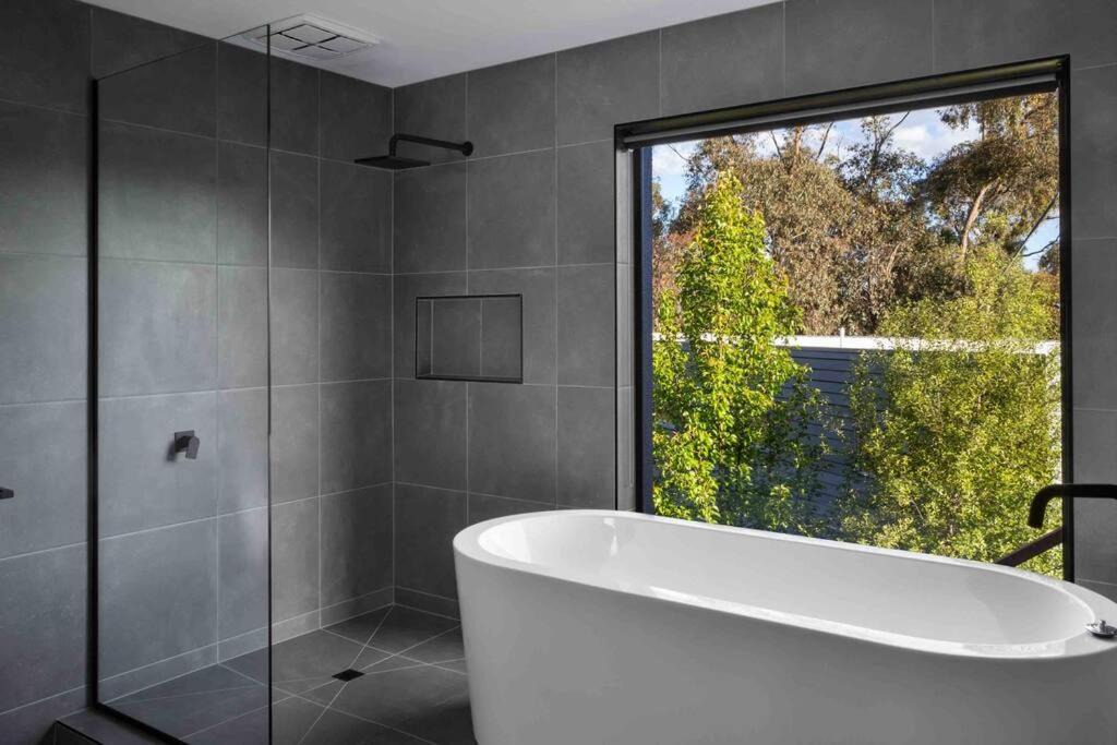 Photo of Bathroom in Creswick