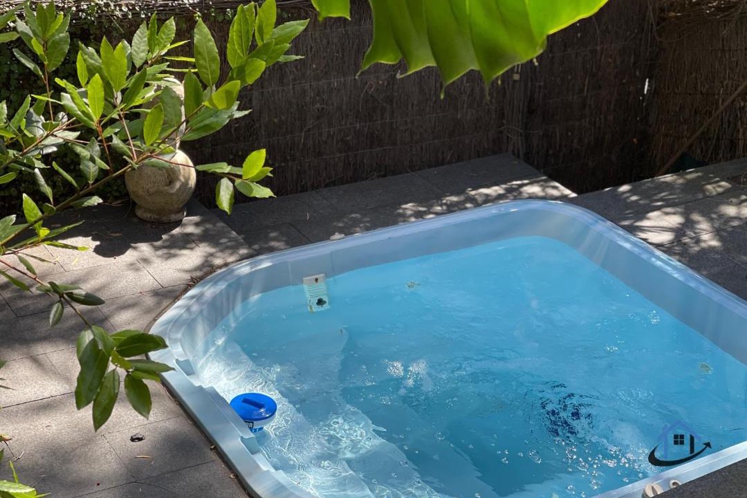 Photo of Outdoor in Freshwater