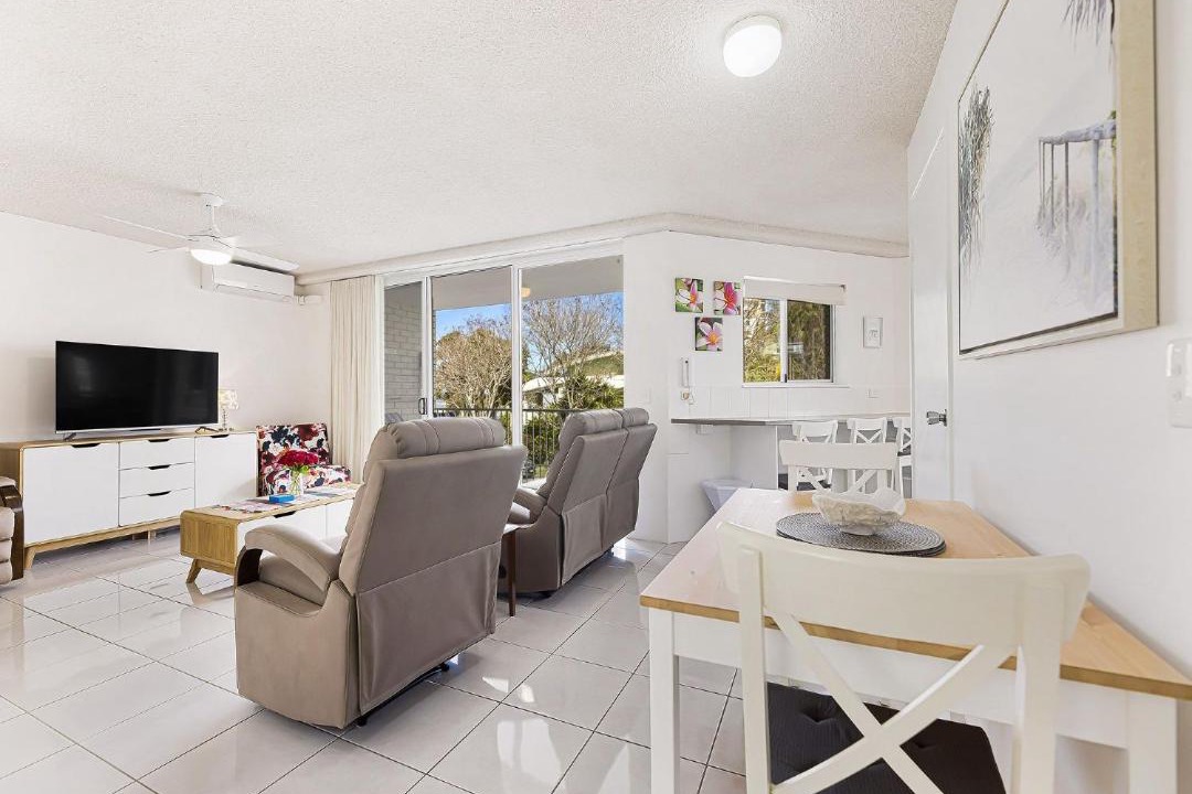 Photo of Livingroom in Golden Beach