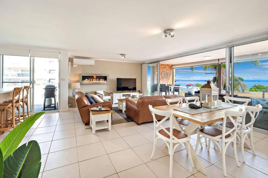 Photo of Livingroom in Shoal Bay