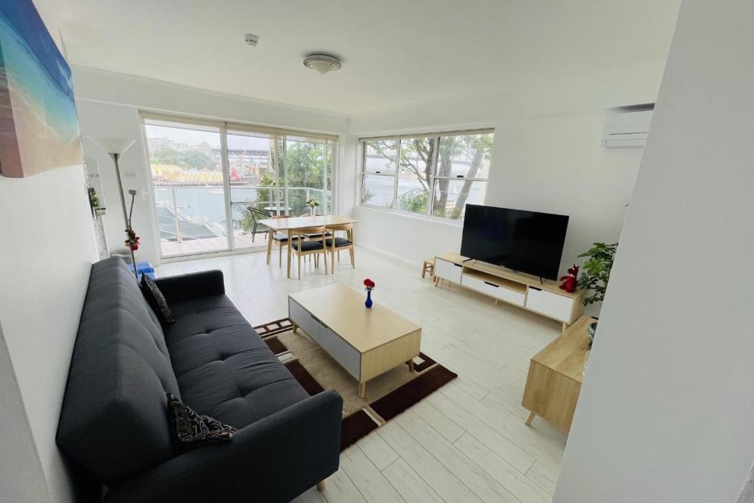 Photo of Livingroom in McMahons Point