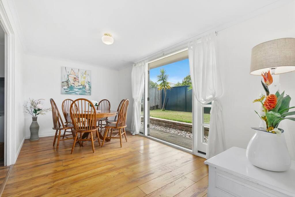 Photo of Livingroom in Beachmere