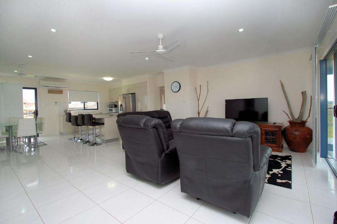 Photo of Livingroom in Elliott Heads