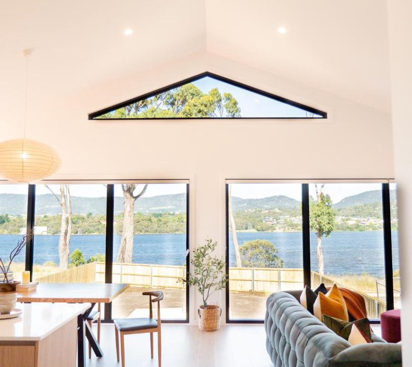Photo of Livingroom in Sullivan's Cove