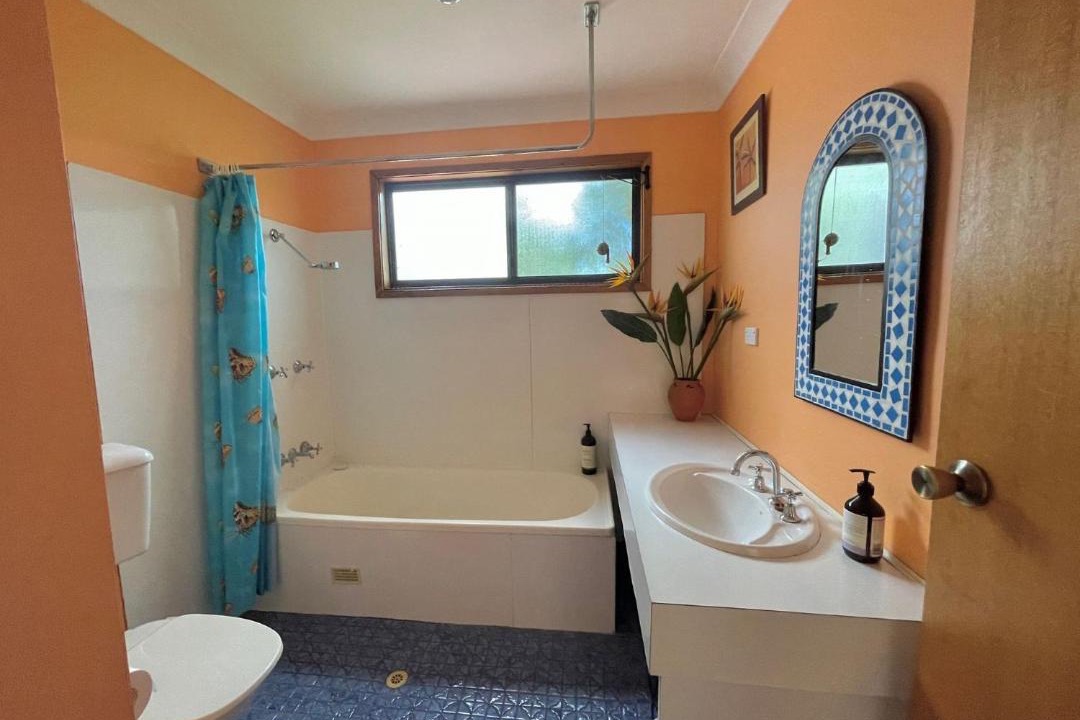 Photo of Bathroom in Erowal Bay