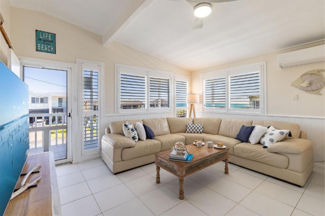 Photo of Livingroom in Anna Bay