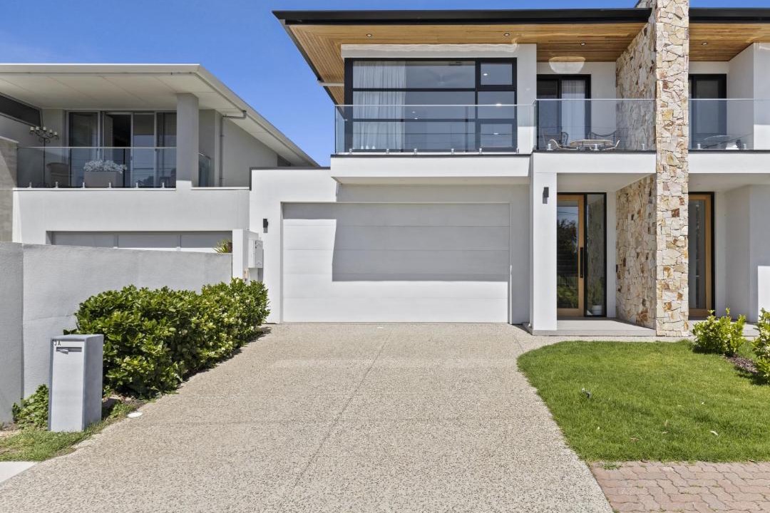 Photo of Others in Henley Beach South