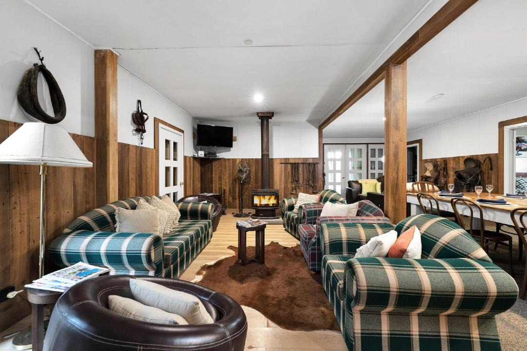 Photo of Livingroom in High Range