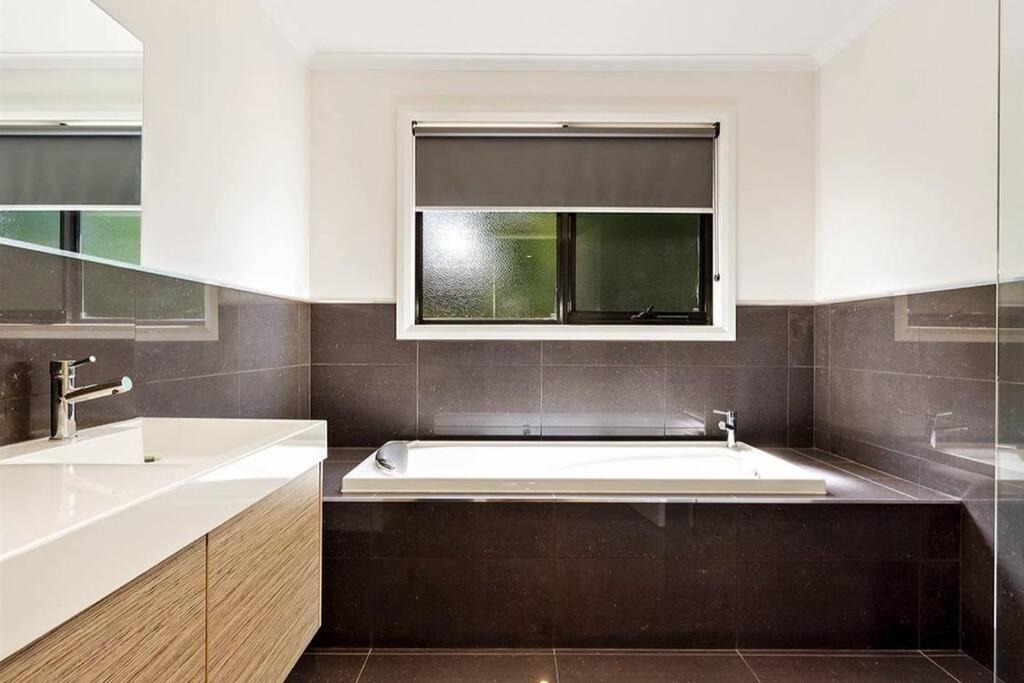 Photo of Bathroom in Newstead