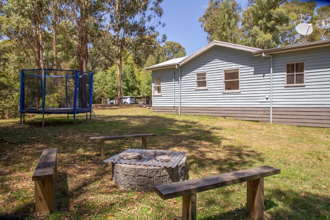 Photo of Buildings in Sawmill Settlement