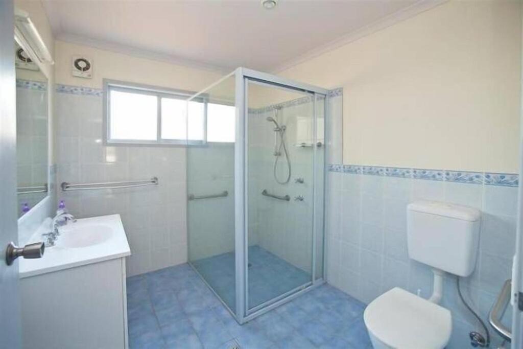 Photo of Bathroom in Boomerang Beach
