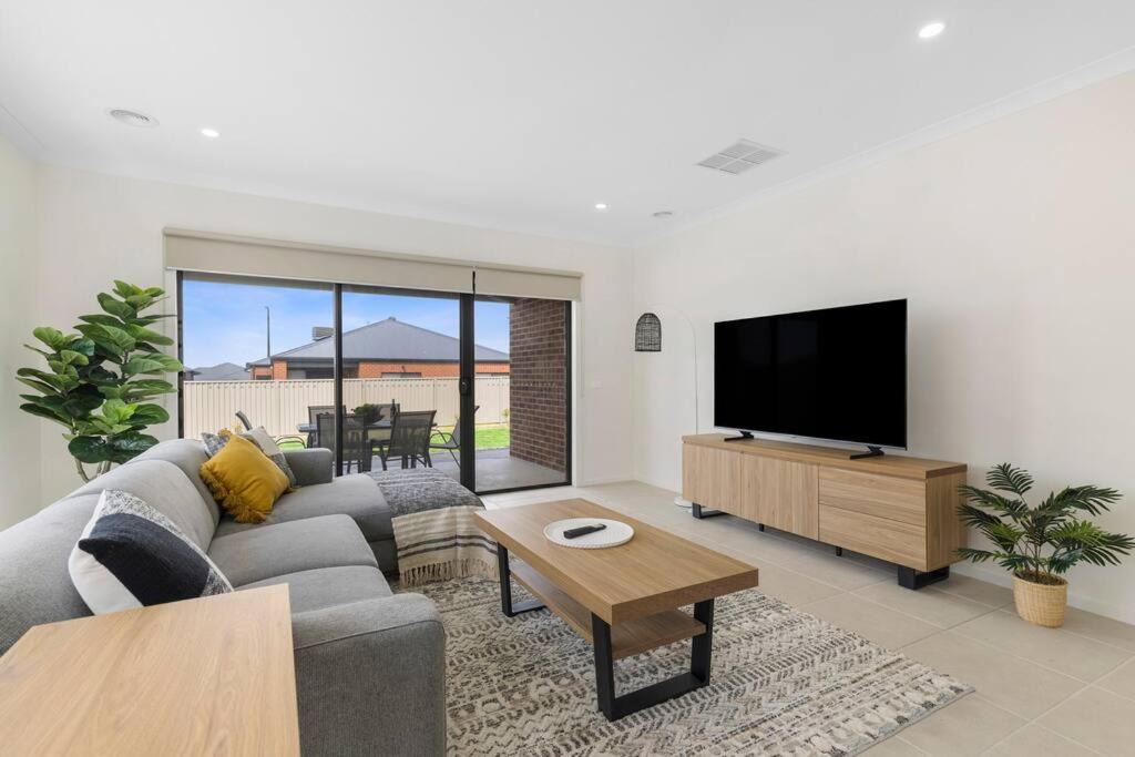 Photo of Livingroom in Delacombe