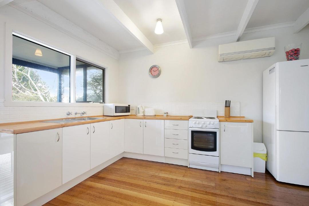 Photo of Kitchen in Skenes Creek