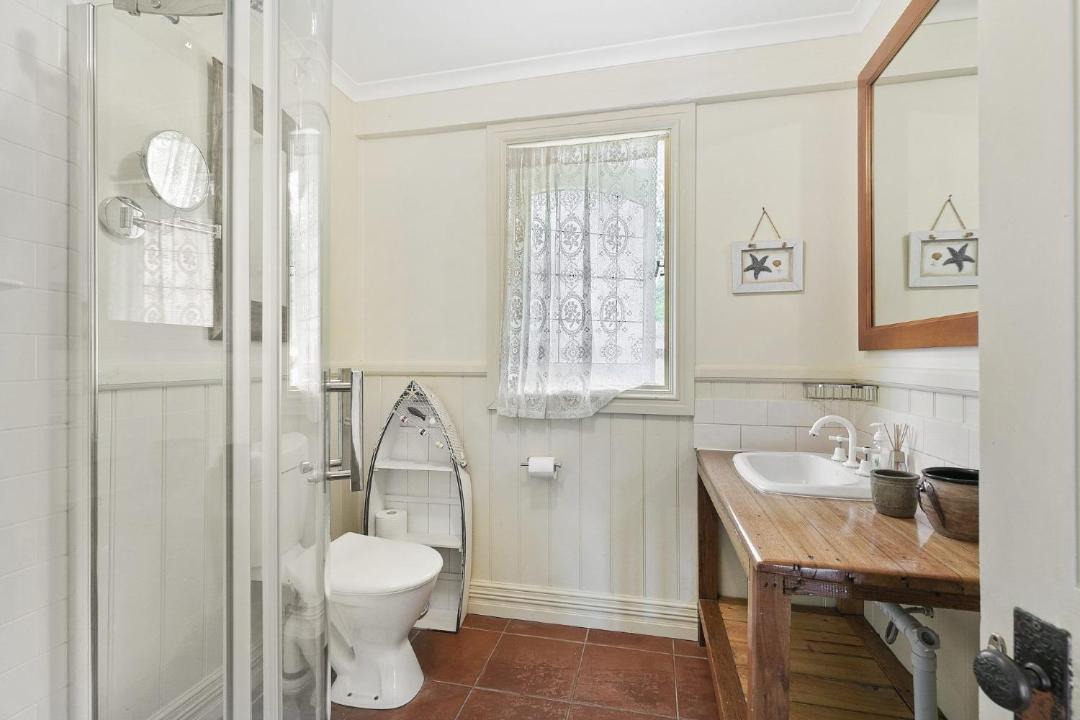 Photo of Bathroom in Lorne