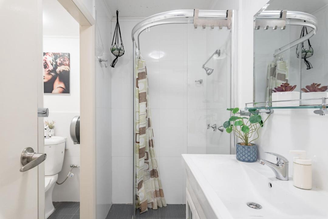 Photo of Bathroom in Mascot