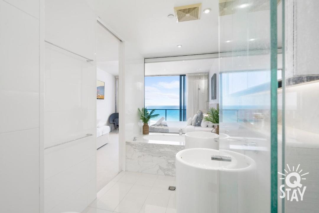 Photo of Bathroom in Broadbeach