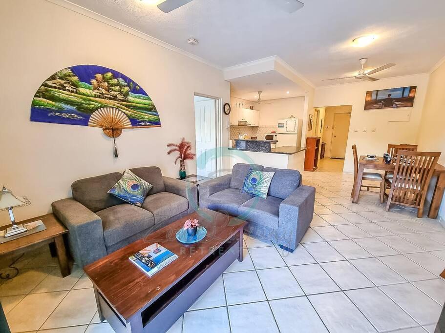 Photo of Livingroom in Cullen Bay