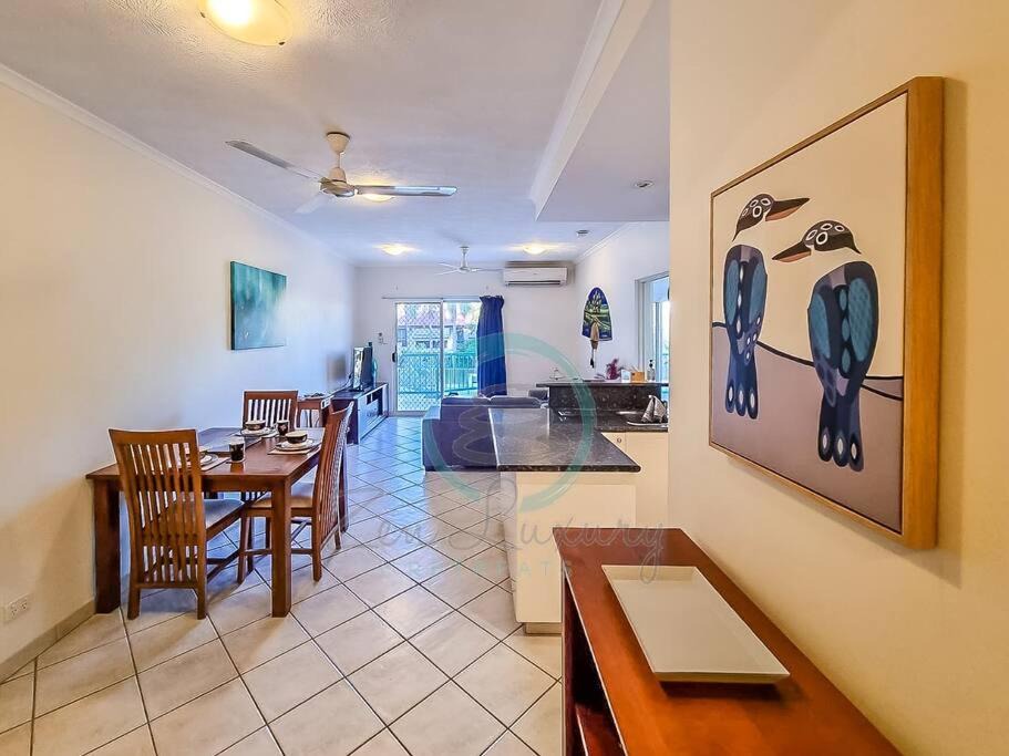Photo of Livingroom in Cullen Bay