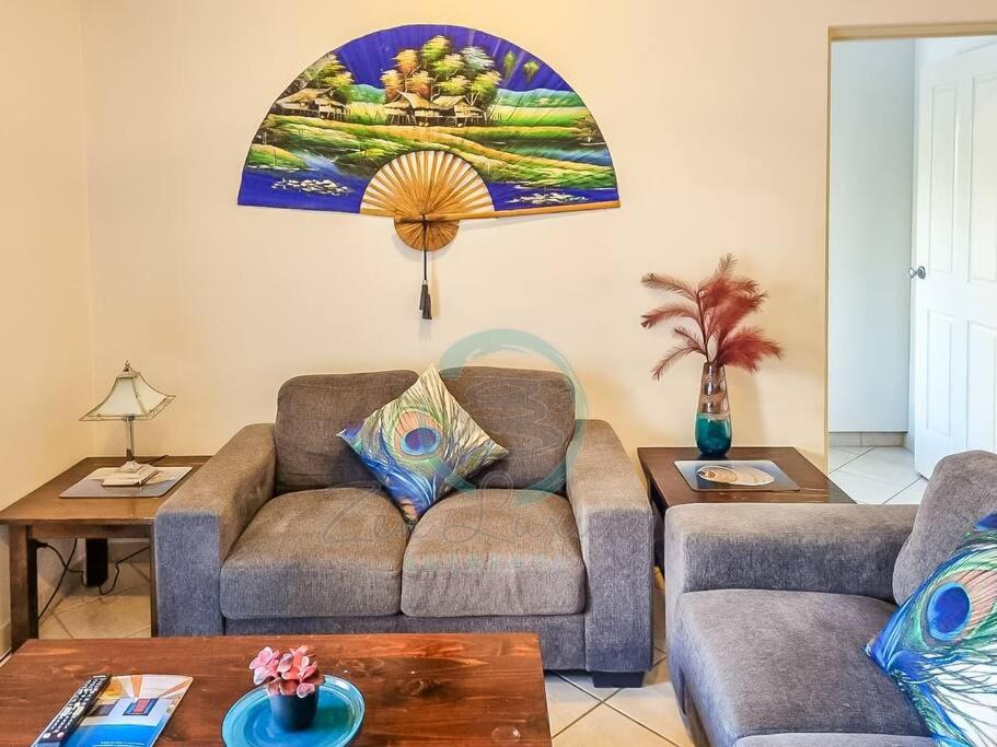 Photo of Livingroom in Cullen Bay