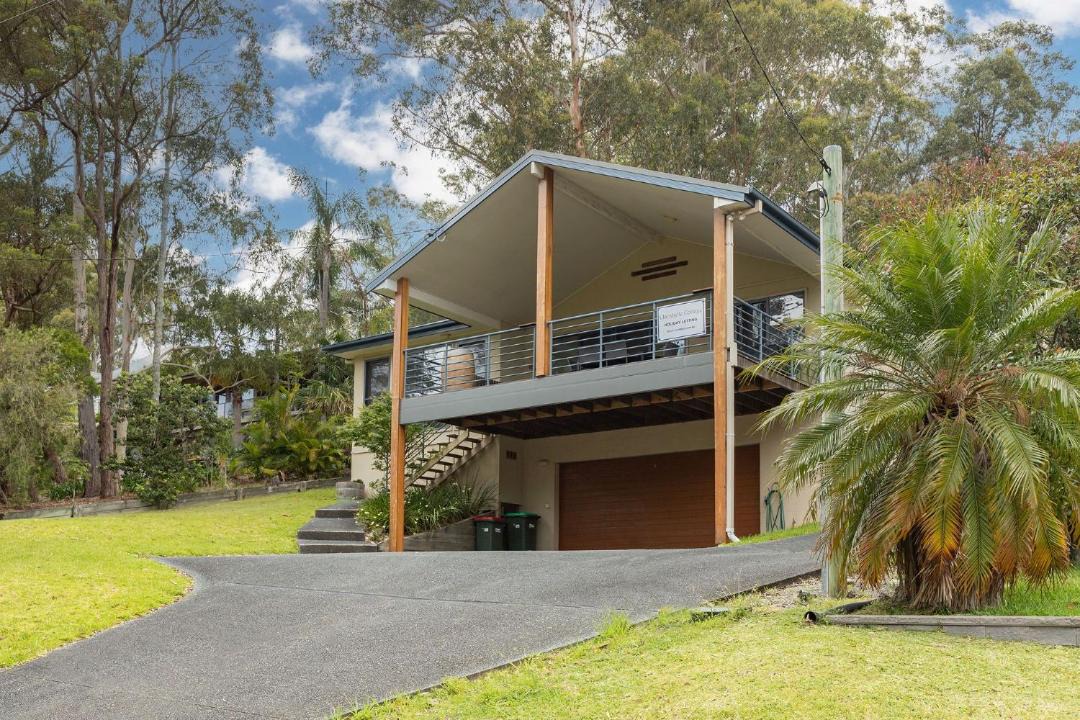 Photo of Buildings in Elizabeth Beach