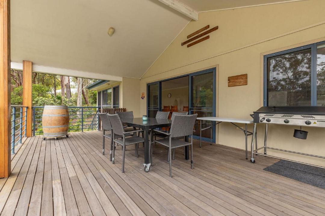 Photo of Livingroom in Elizabeth Beach