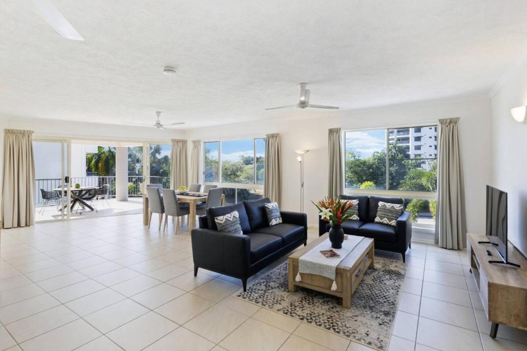 Photo of Livingroom in Cullen Bay