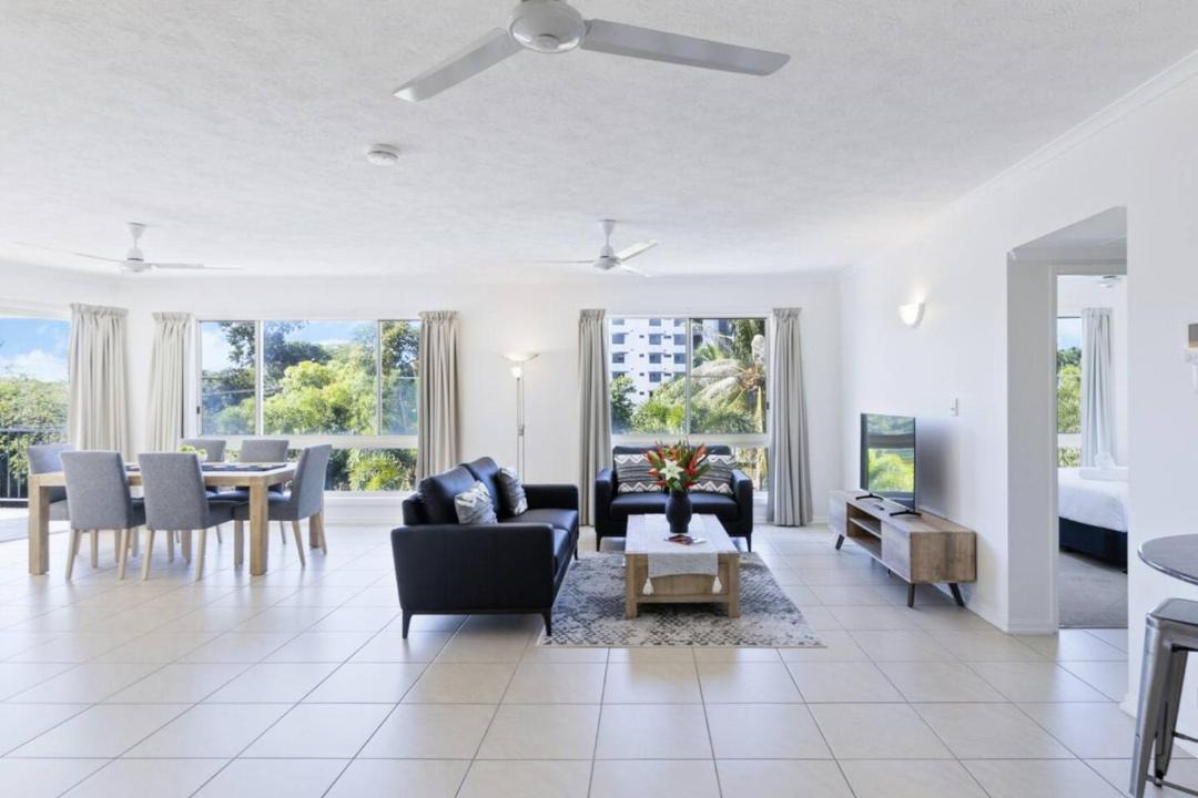 Photo of Livingroom in Cullen Bay