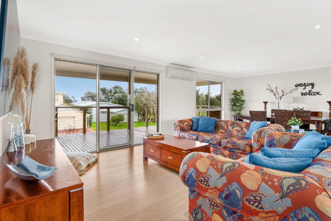 Photo of Livingroom in Coronet Bay