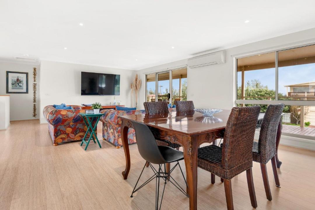 Photo of Livingroom in Coronet Bay