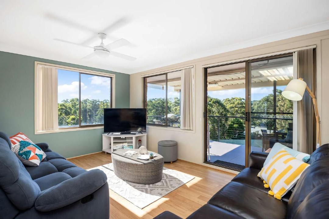 Photo of Livingroom in Narrawallee