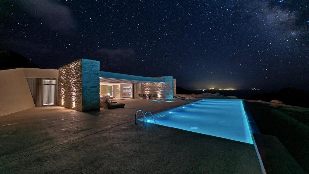 Photo of Outdoor in Milopotas
