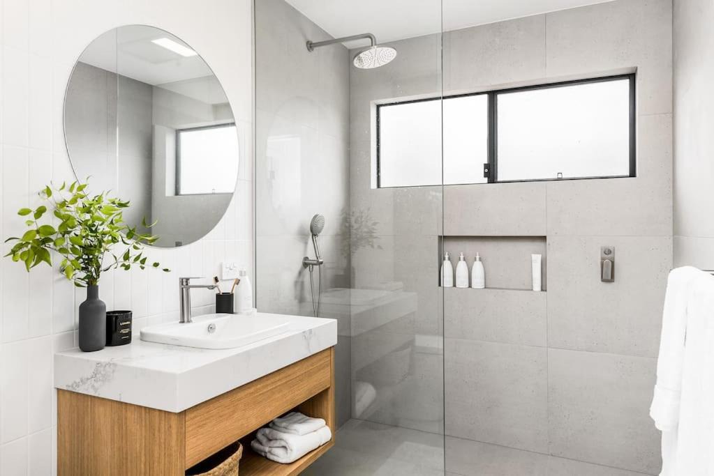 Photo of Bathroom in Coopers Shoot