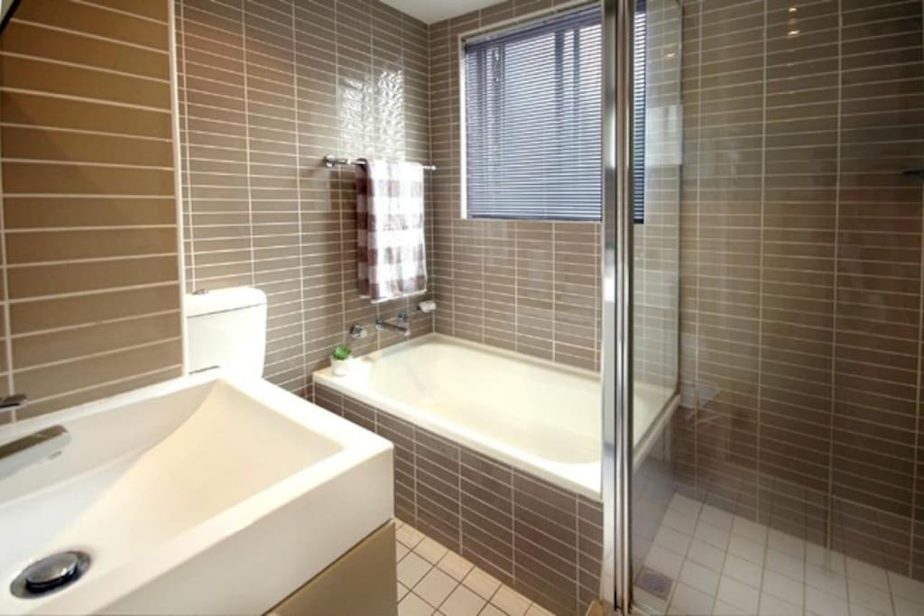 Photo of Bathroom in Clovelly
