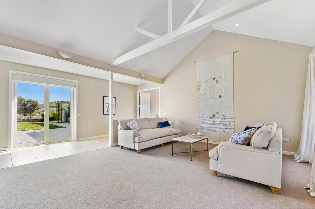 Photo of Livingroom in Windera