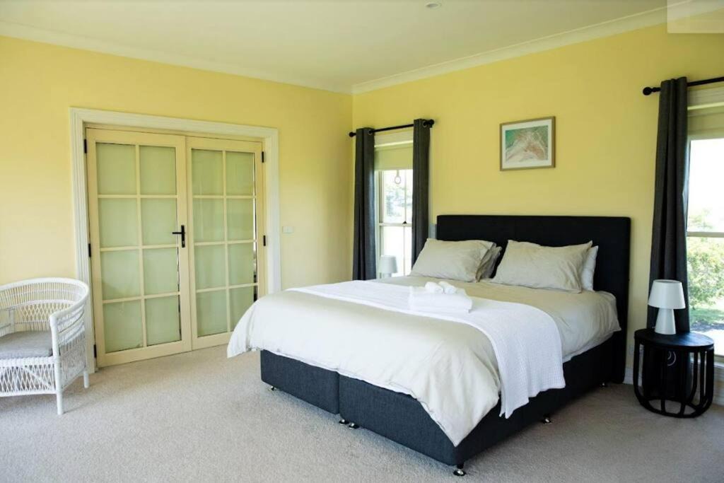 Photo of Bedroom in Willow Vale