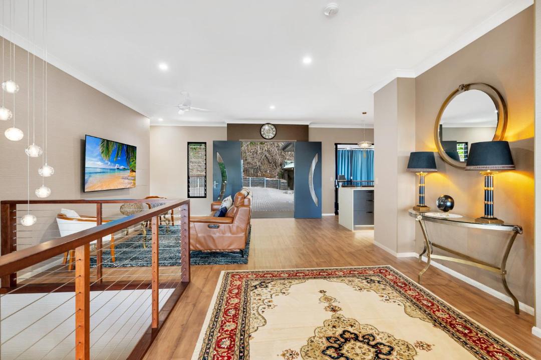 Photo of Livingroom in Bayview Heights