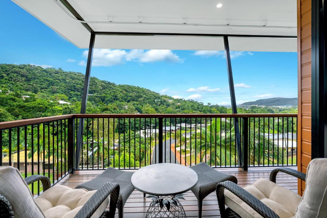 Photo of Patio Balcony in Bayview Heights