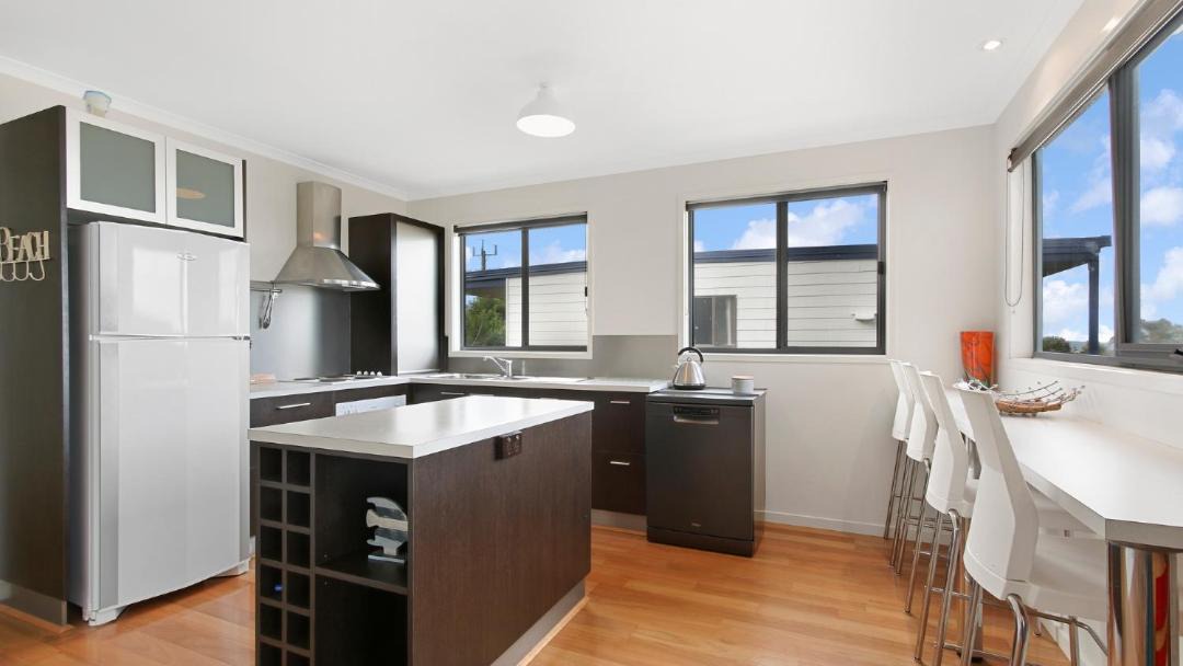 Photo of Kitchen in Lake Tyers Beach